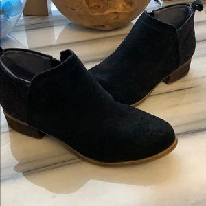 Toms Black Booties